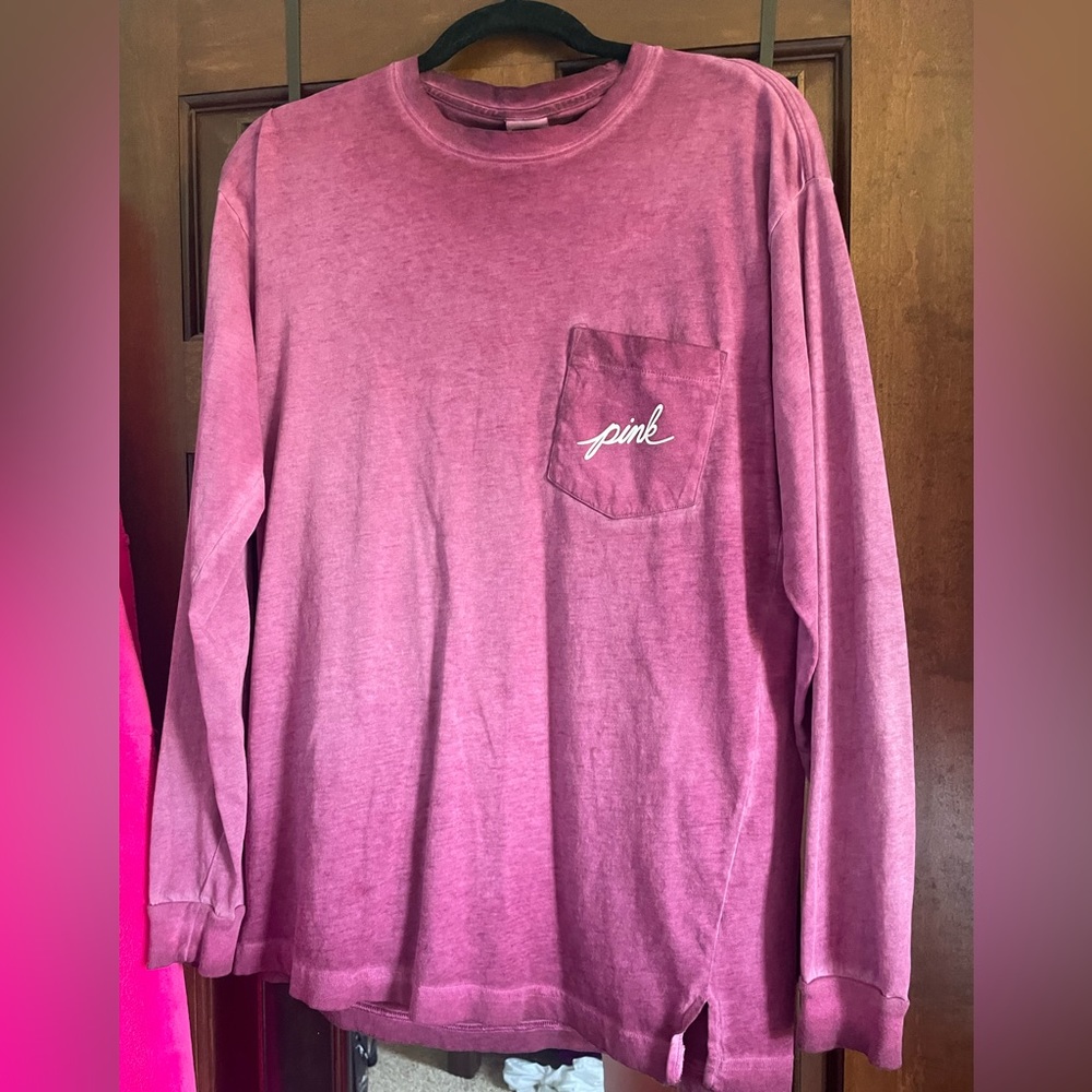 Victoria’s Secret Pink Long Sleeve Tee